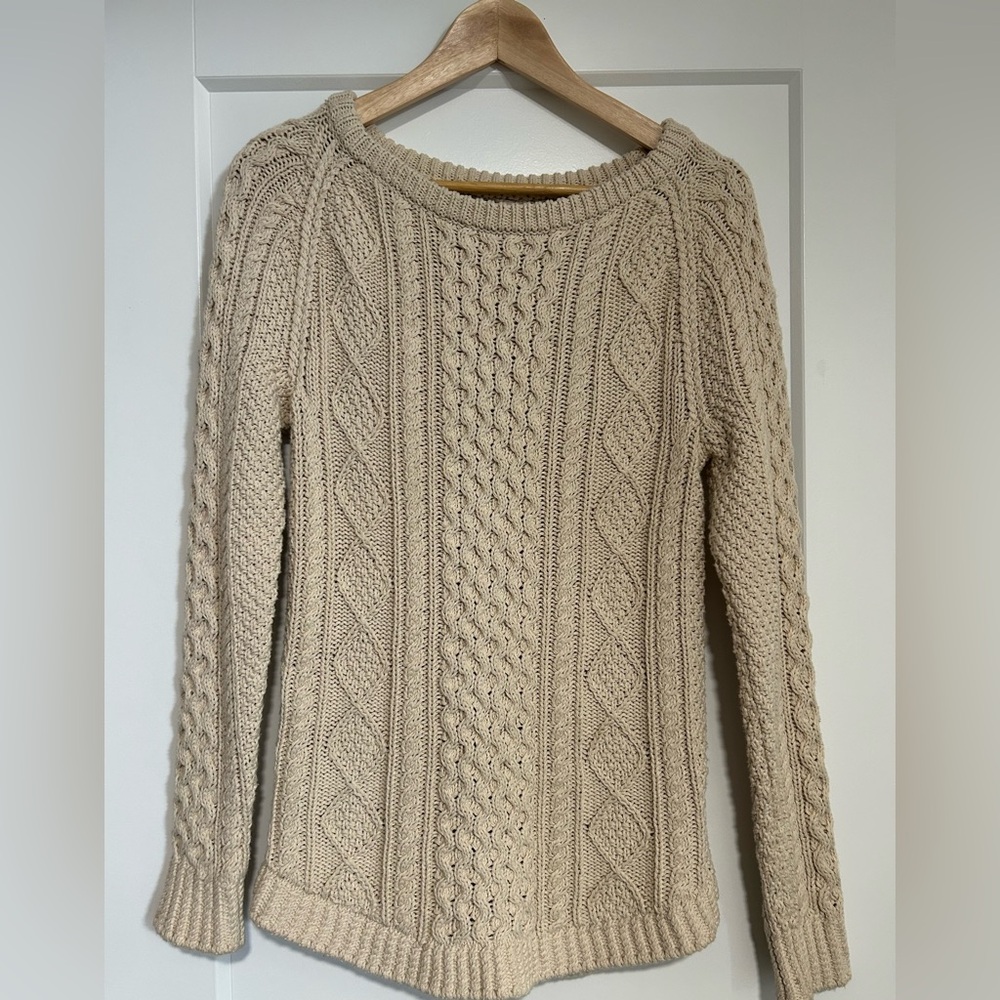 LL Bean Signature Chunky Cable Knit Cream Coloured Crew Neck Sweater
